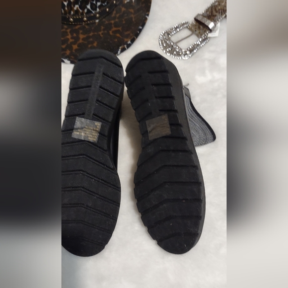 New condition boots for women size 6.5 - Picture 3 of 7